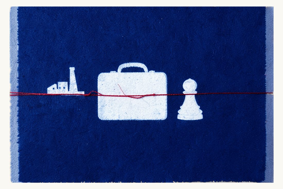 Quitting a job for just cause in Turkey: a large suitcase and a pawn leaving a factory behind, the red thread between them snapped in two, cyanotype print