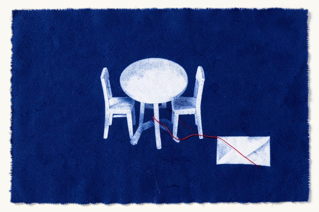 Mediation first, then filing the eviction lawsuit on time: a small round table with two empty chairs facing each other, a red thread running on to a closed envelope, cyanotype print